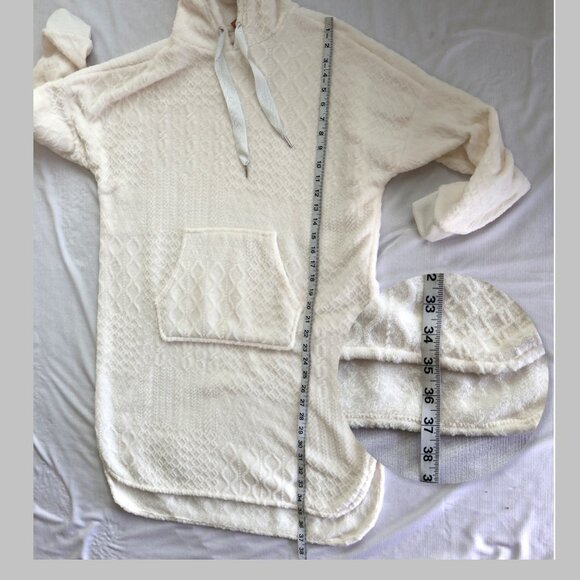 Plush Seep Robe- Denver Hayes- Size L- Off-white/cream - Picture 4 of 9